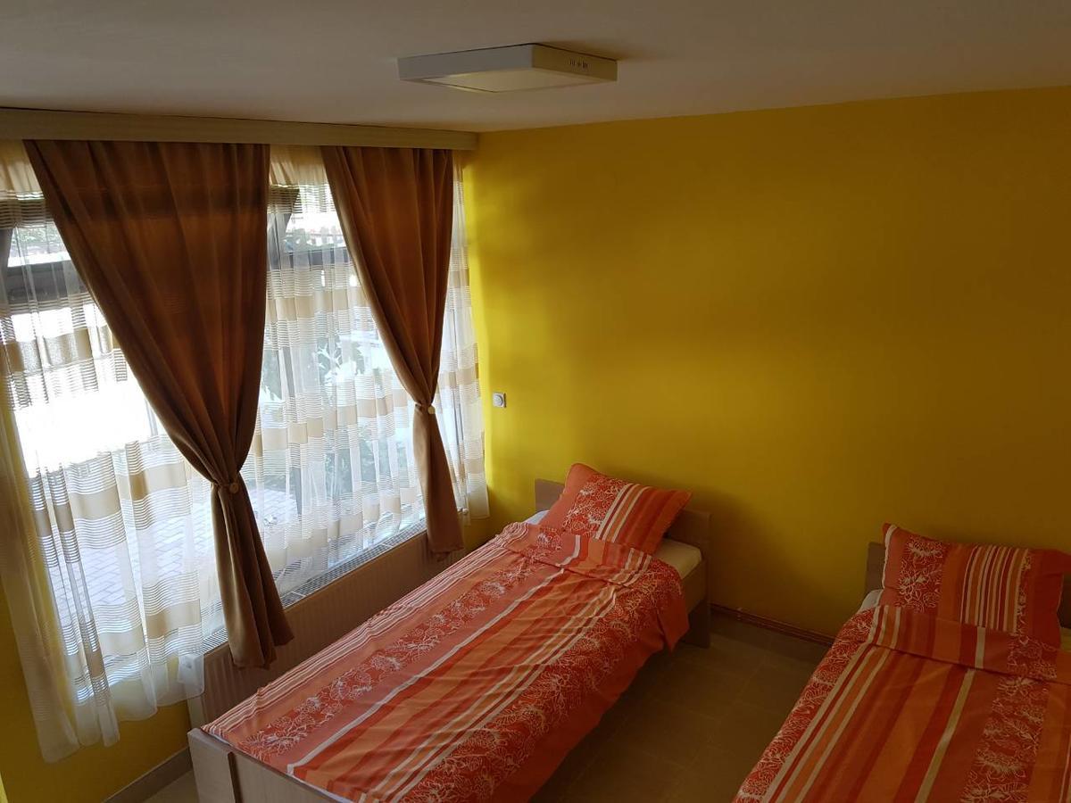 Guest House Ohrid Trpeski Екстер'єр фото